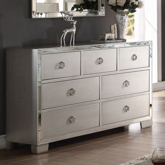 Voeville II Dresser