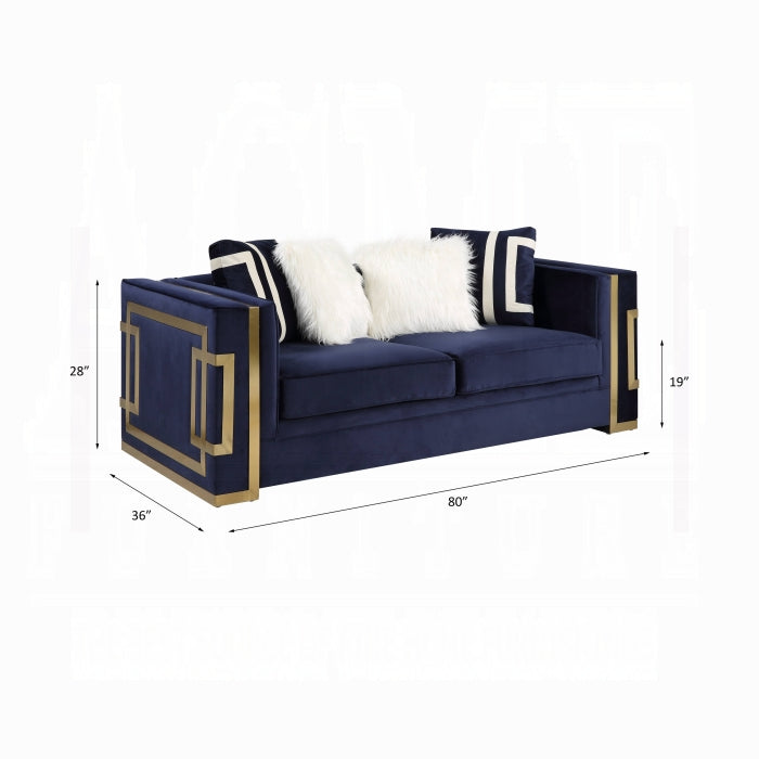 Virrux Loveseat W/4 Pillows