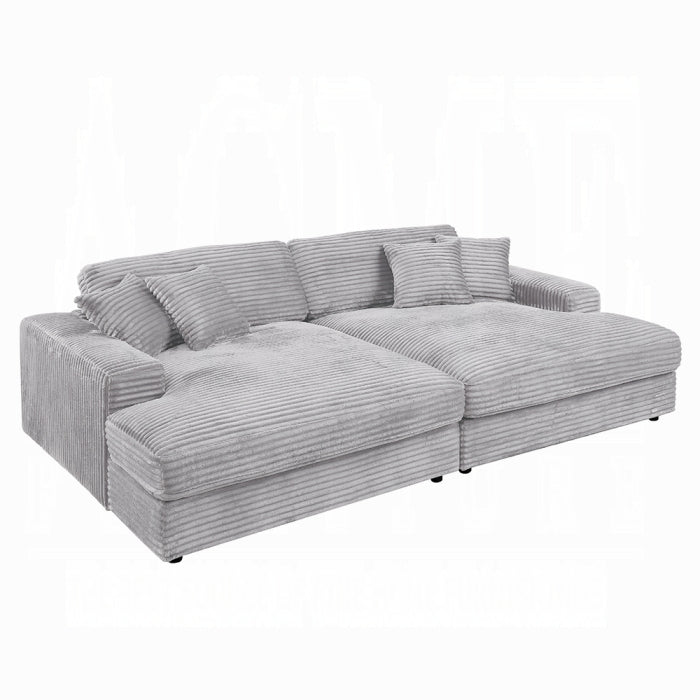 Hilde Sectional Sofa w/4 Pillows
