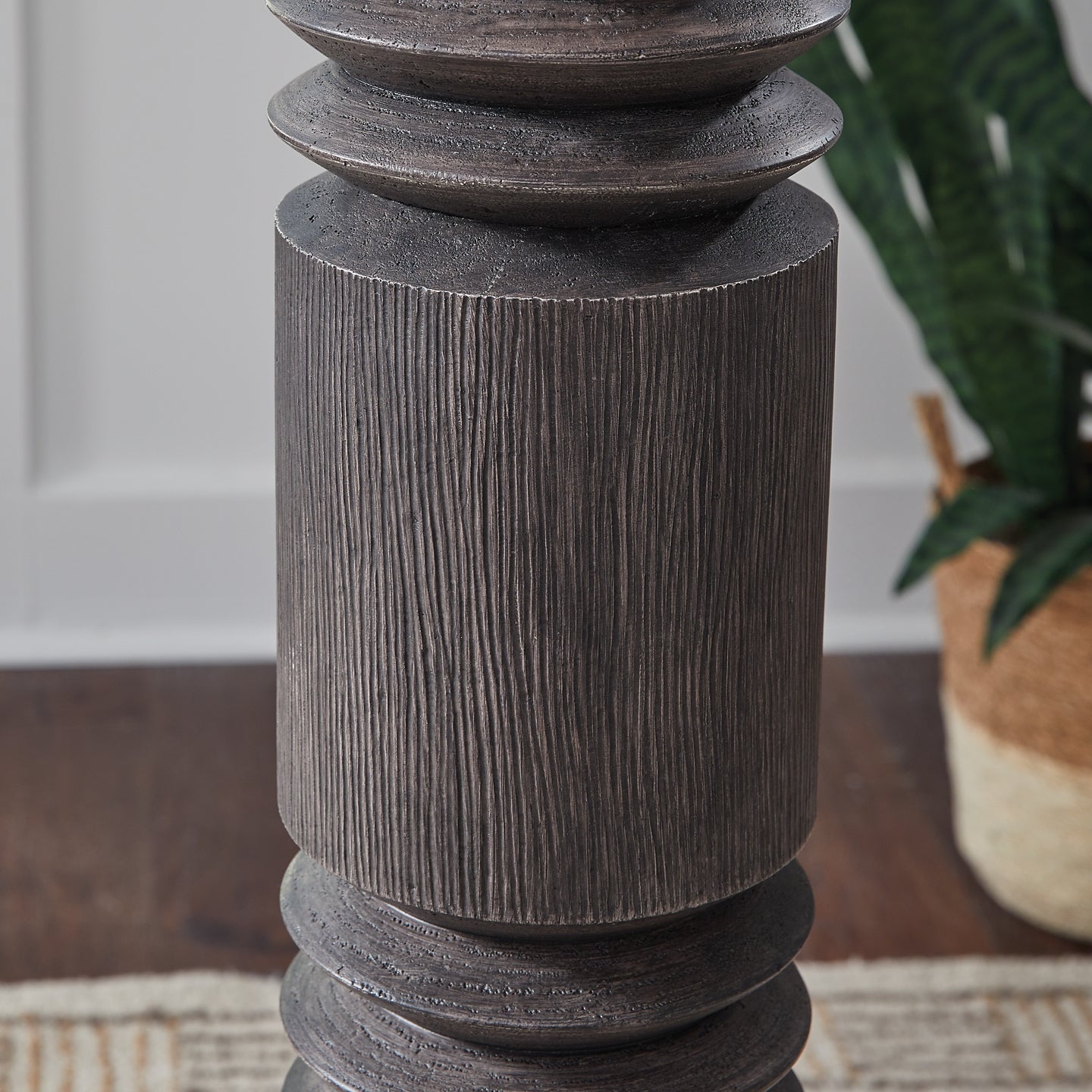 Ashley Express - Fainwell Poly Floor Lamp (1/CN)