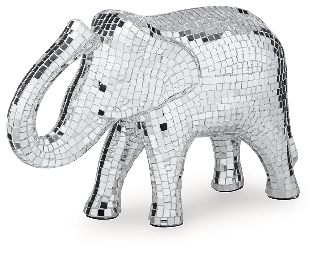 Ashley Express - Hallmont Sculpture