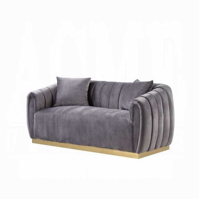 Elchanon Loveseat W/2 Pillows