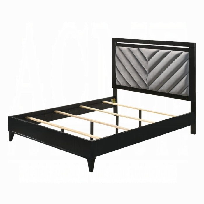 Chelsie Queen Bed